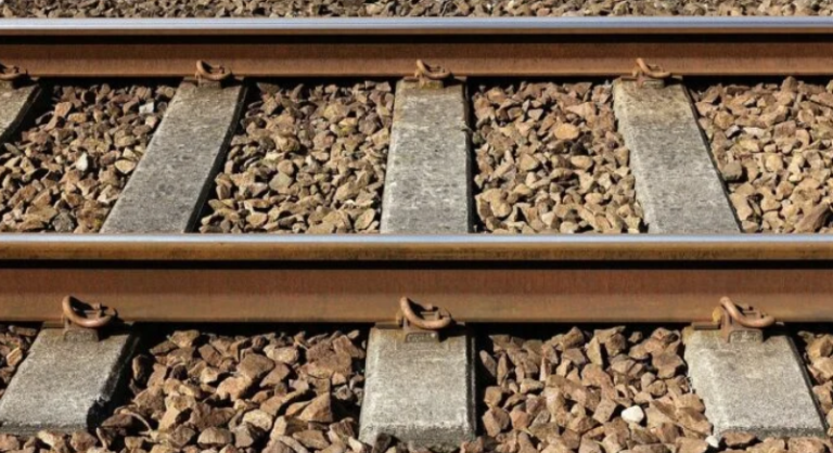 Ferrocarrileros alertan impacto por aumento en cobro de concesiones